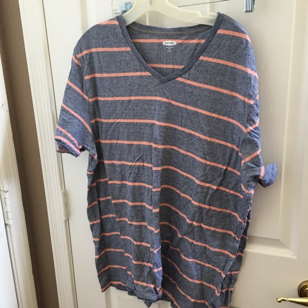 FINAL MARKDOWN Ladies’ Old Navy Tee (XXL)
